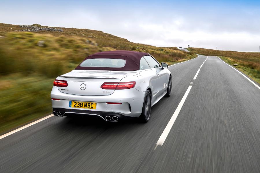  Mercedes-AMG E53 4Matic+ Cabriolet (A238) 2018 года  (UK) (фото 8 из 40)